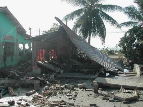 KD05_25122014_TSUNAMI