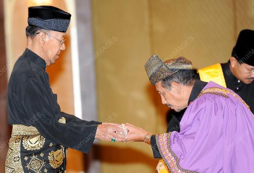 TUANKU ABDUL HALIM MU'ADZAM SHAH