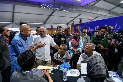 DATUK ARMIZAN MOHD ALI