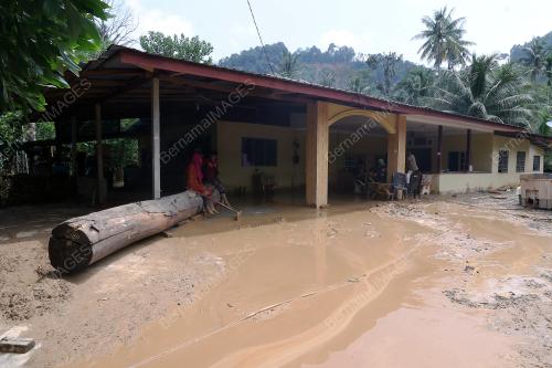 BANJIR DI BALING