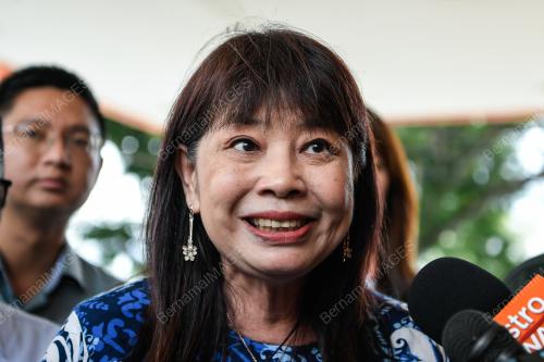 LIM HUI YING