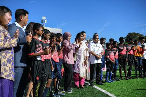 FADHLINA SIDEK