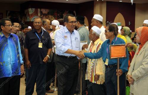 MOHD JOHARI BAHAROM