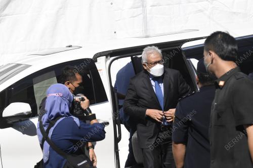 DATUK SERI HAMZAH ZAINUDIN