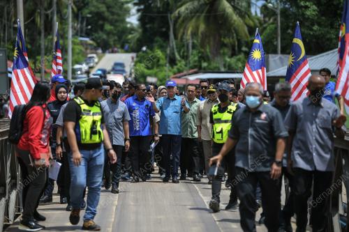DATUK SERI ISMAIL SABRI YAAKOB