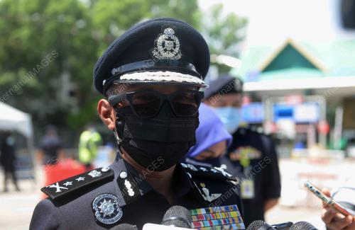 DATUK MOHD ROZE SHAARI