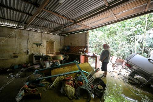 BANJIR BALING