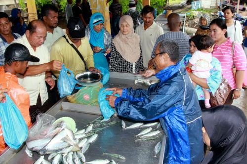 KD06_04012013_IKAN_HABIS