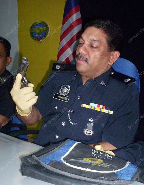 ANUAR OMAR