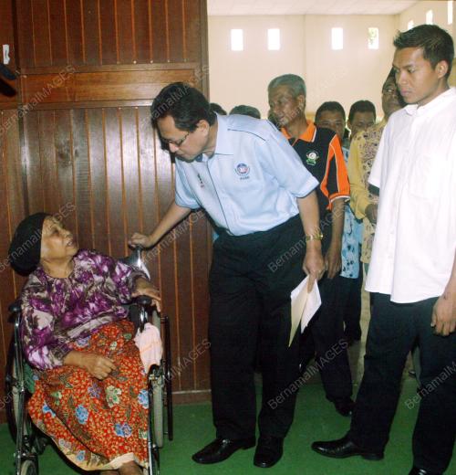 DR MOHD PUAD ZARKASHI