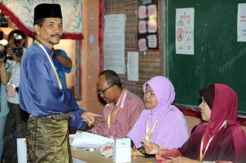KD06_04112013_SG_LIMAU