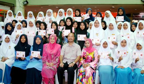 MUKHRIZ TUN MAHATHIR