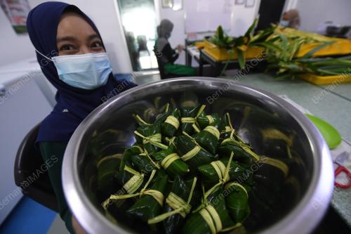 KETUPAT PANDAN