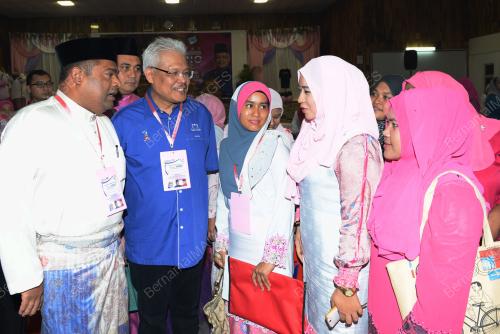 KD06_06082016_PUTERI_UMNO