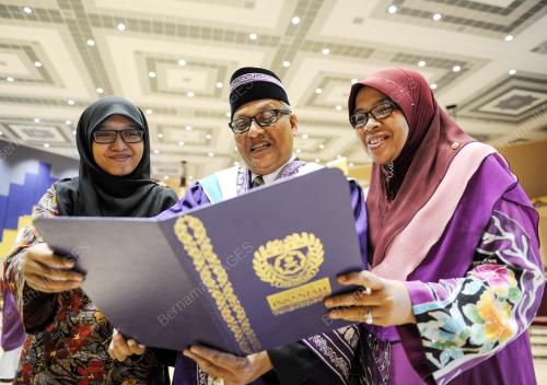 KD06_07032015_AGONG