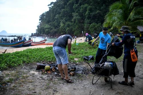 PULAU SONGSONG