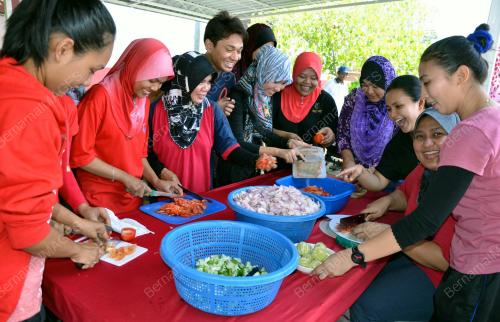KD06_08082012_BUBUR