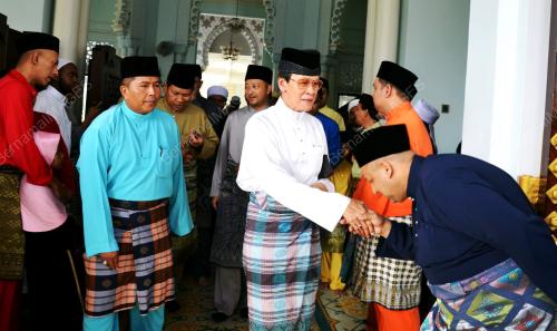 KD06_08082013_SOLAT_AIDILFITRI