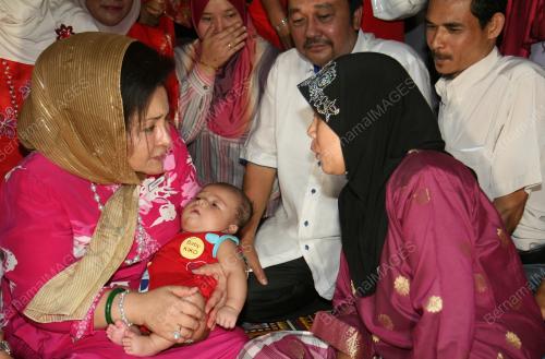 DATIN SERI ROSMAH MANSOR