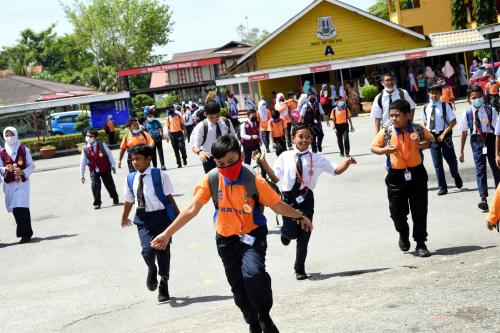 SEKOLAH DITUTUP