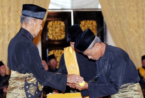 DATUK MAHDZIR KHALID