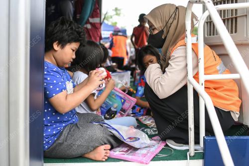 DATUK SERI RINA MOHD HARUN