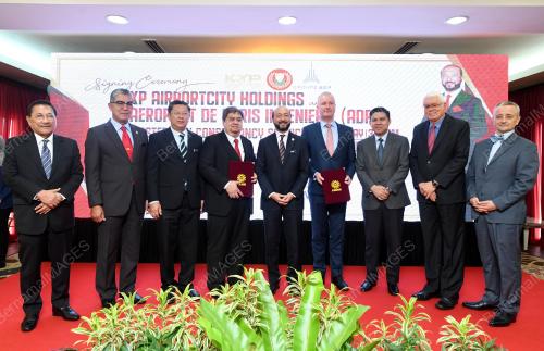 DATUK SERI MUKHRIZ TUN MAHATHIR