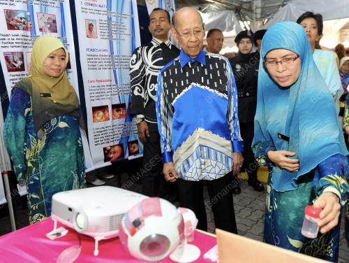 KD06_10102013_AGONG