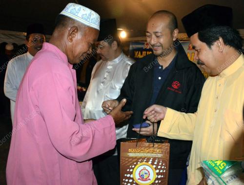 KD06_11082012_MUKHRIZ