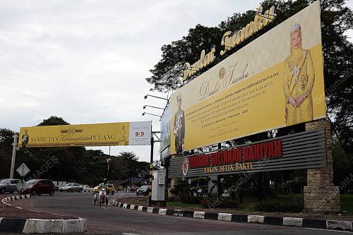 KD06_11122016_AGONG