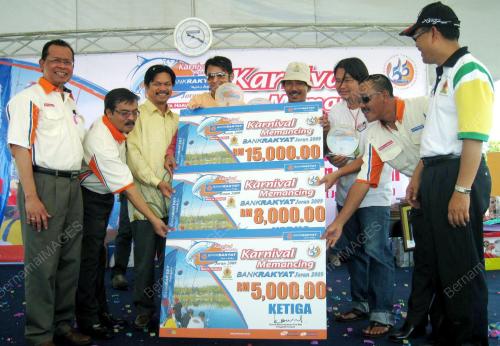 KARNIVAL MEMANCING BANK RAKYAT