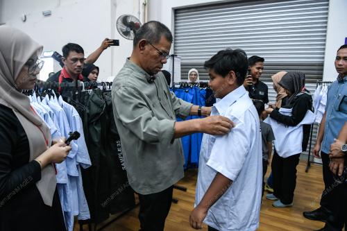KD06_13122025_PROGRAM_KEMBALI_SEKOLAH