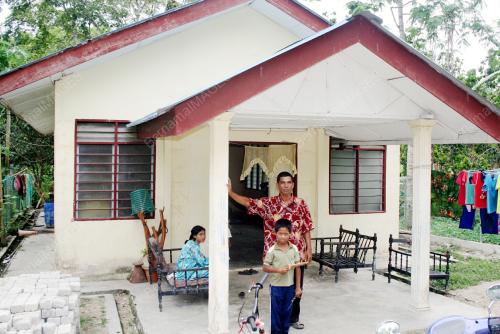 MOHD FAZZELI AHMAD