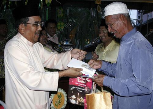 MOHD JOHARI BAHAROM