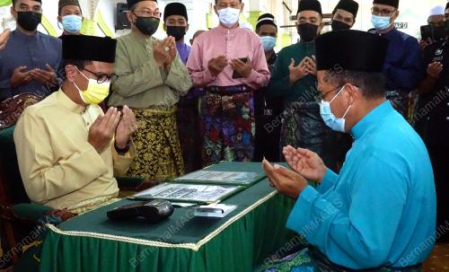 RAJA MUDA KEDAH BAYAR ZAKAT FITRAH