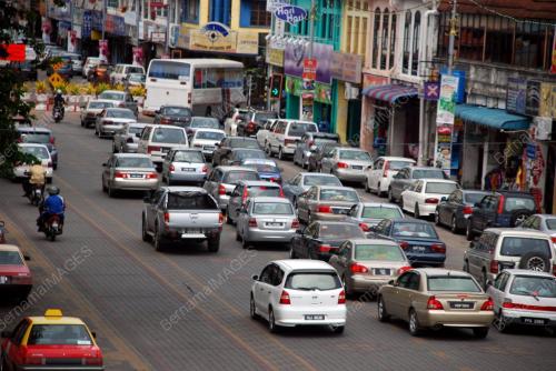 BENDERA KERETA