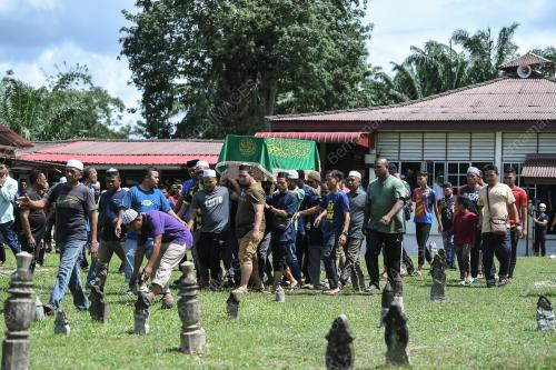 TRAGEDI NAHAS PESAWAT ELMINA