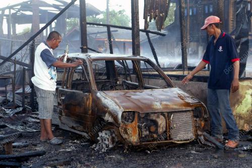 KERETA MUSNAH TERBAKAR