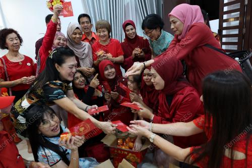 TAHUN BAHARU CINA