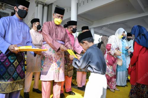 SULTAN KEDAH SOLAT RAYA