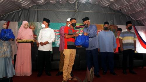 DATUK SERI MAHDZIR KHALID