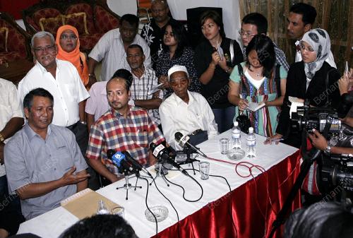 MUKHRIZ MAHATHIR