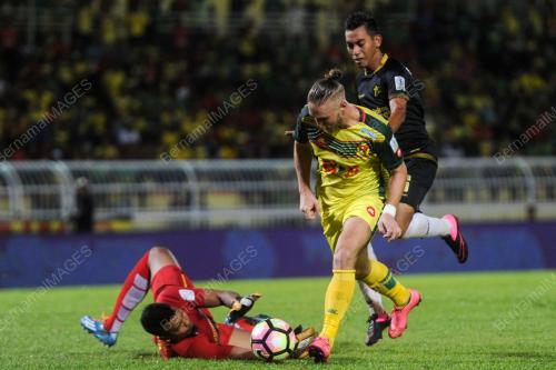 KD06_24052017_BOLA002