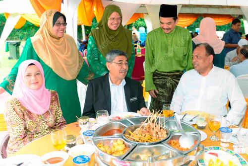KD06_24072016_JAMUAN_RAYA