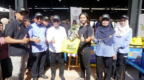 KARNIVAL AGRO MADANI