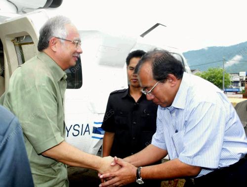 MOHD NAJIB TUN ABDUL RAZAK