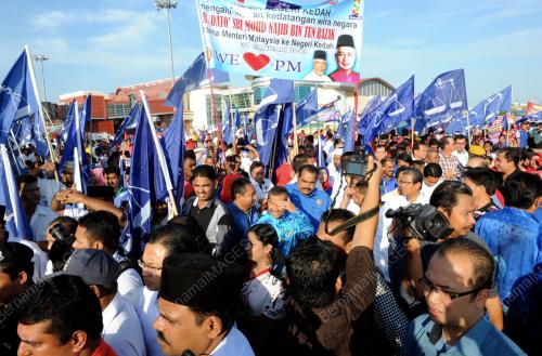 KD06_31012013_ORANG_RAMAI