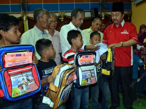 KD07_01012013_AHMAD_BANTUAN