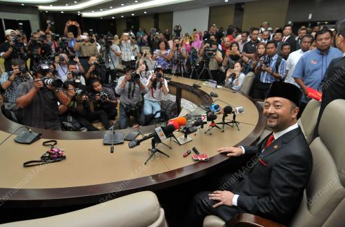 KD07_03022016_MUKHRIZ