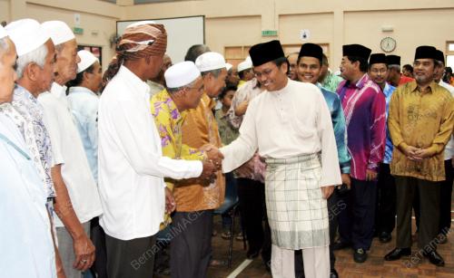 MOHD SHAFIE APDAL